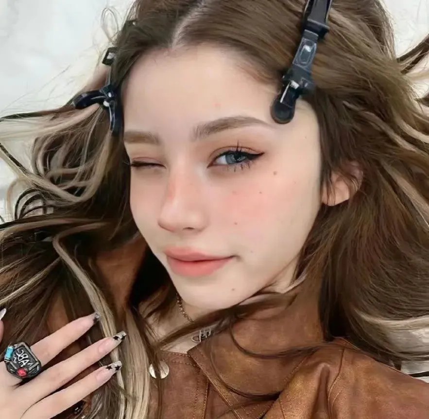 怪人开发部的黑井津小姐